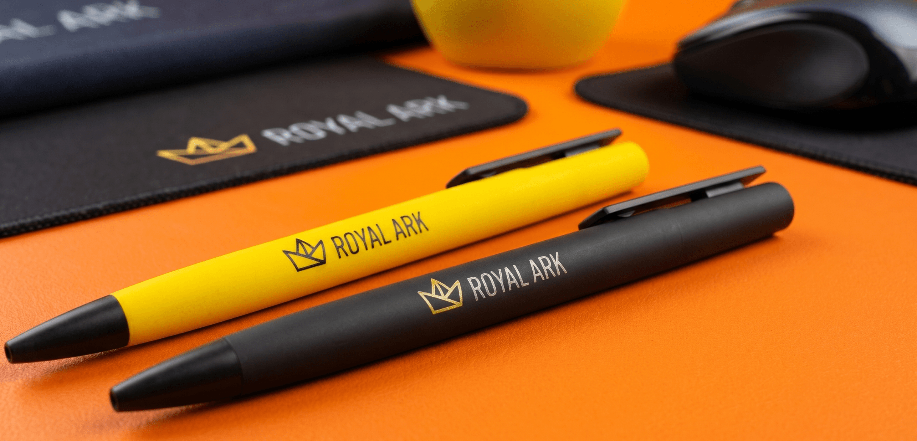 Каким может быть office swag для iGaming студии?