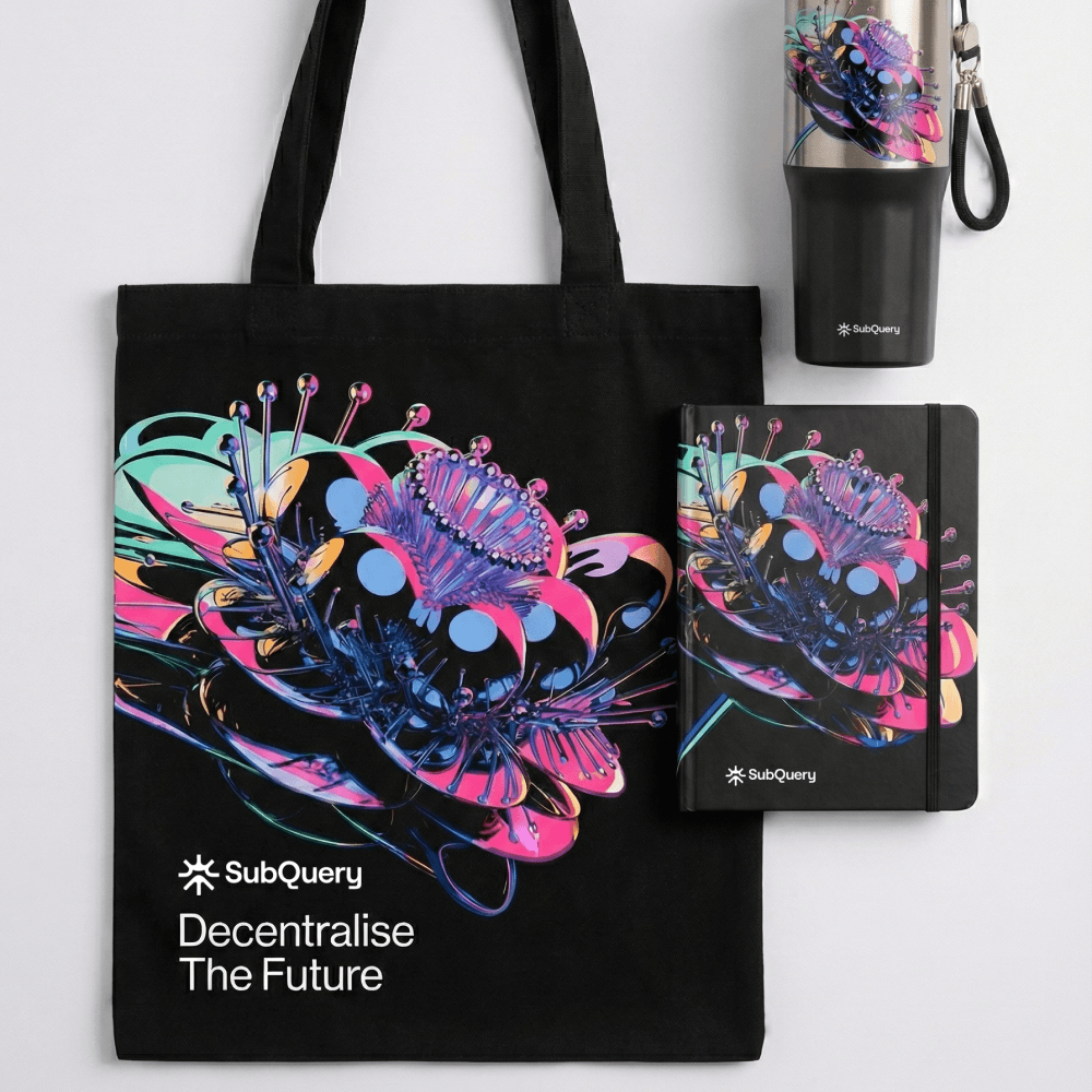 Фирменный Welcome pack с шоппером, худи и термокружкой.