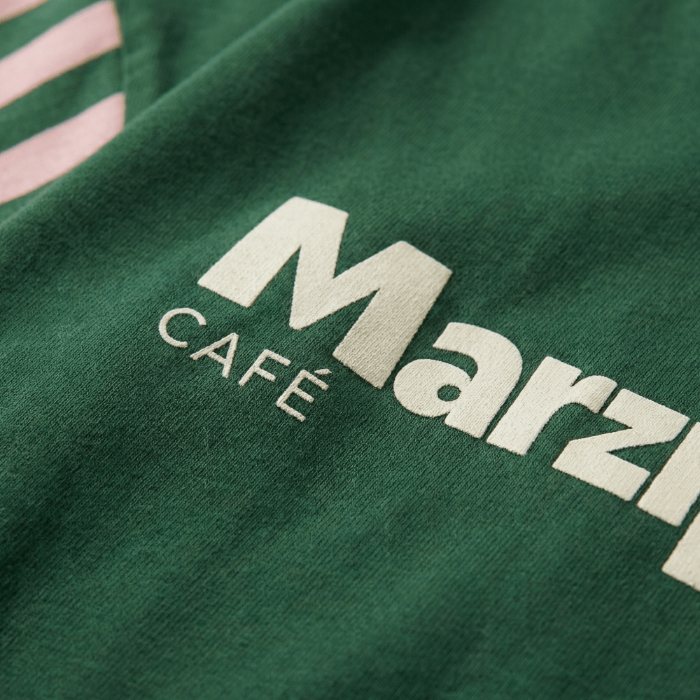 Футболка-платье для Marzipan Café как трендовый fashion merch