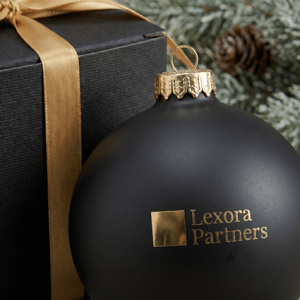 Как мы создали елочные шары с дизайном Lexora Partners?