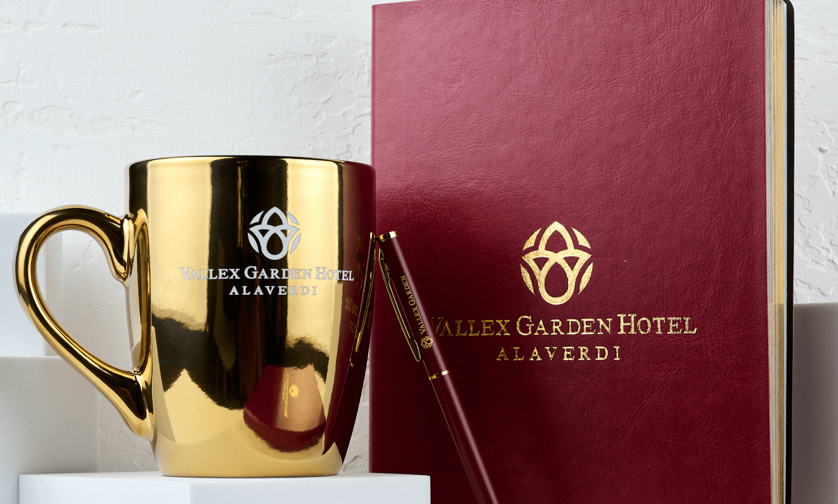 Корпоративные подарки Vallex Garden Hotel на заказ